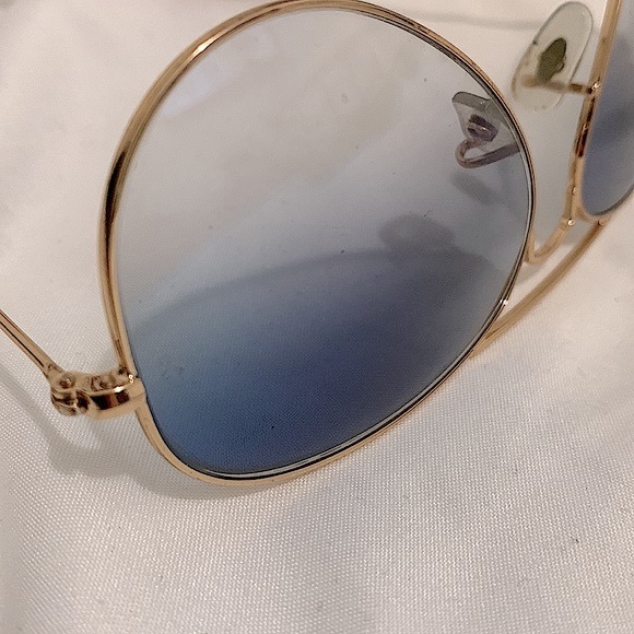Ray-Ban aviator sunglasses blue ombré gradient lenses gold hardware - Picture 4 of 5